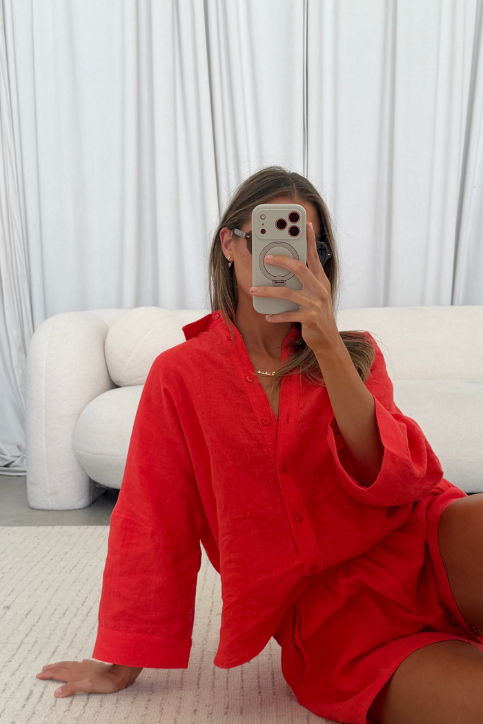 Anne 100% Linen Button Down Shirt in Chili Pepper