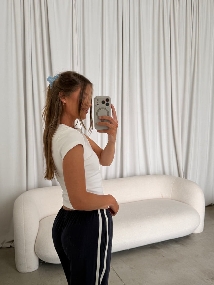 Ariana Basic Knit Tee in Off White