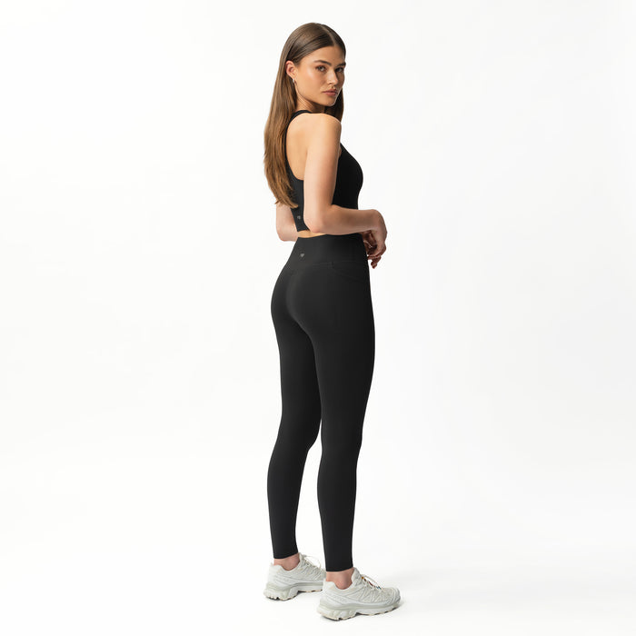 Height: 169 cm | Length: Regular | Size: XS / Height: 5'7" | Length: Regular | Size: XS