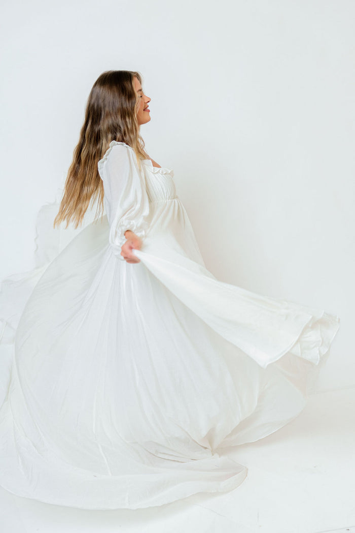 Elowen Maxi Dress in Off-White - Bump Friendly (Restocking in Oct)
