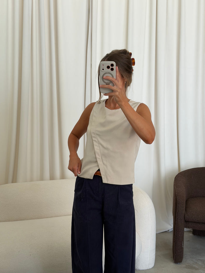 Karmel Pants in Navy