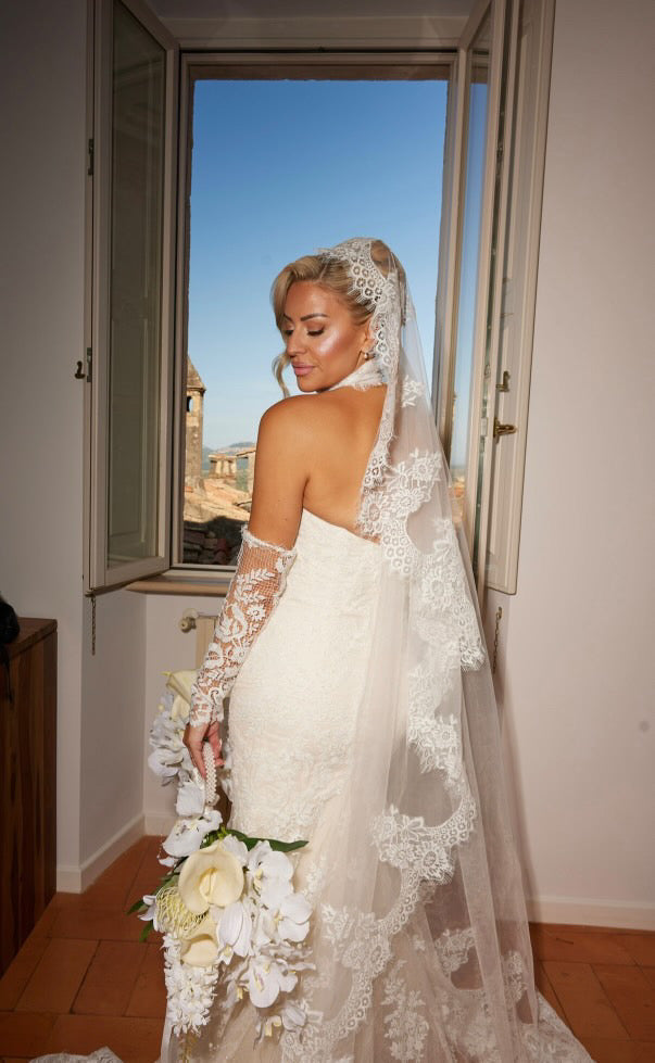 Cathedral ace wedding veil.
