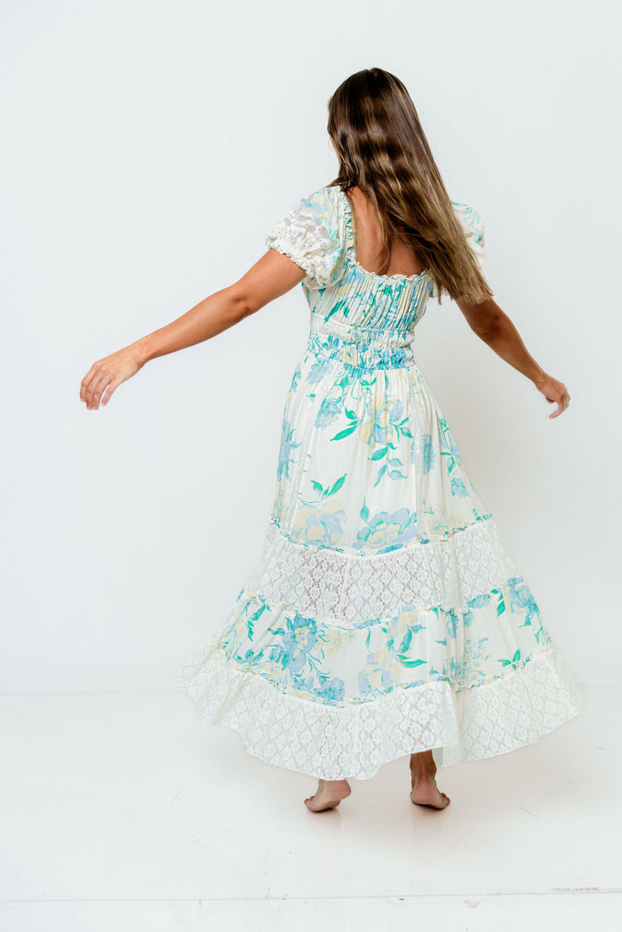 Marcey Floral and Lace Tiered Maxi Dress in Cream/Mint