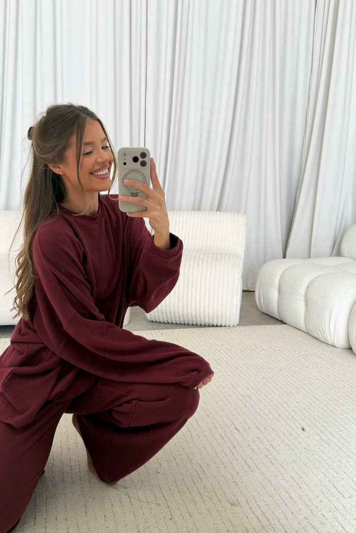 Naomi Oversized Fleece Long Sleeve Top in Burgundy - Bump Friendly