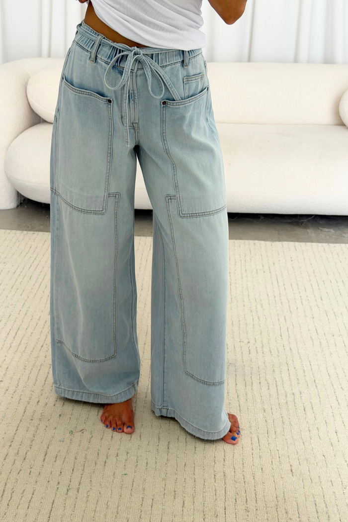 Nori Drawstring Utility Pocket Wide Leg Jean in Light