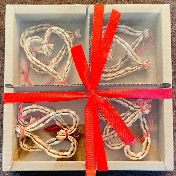 Straw heart ornaments - Box of 8