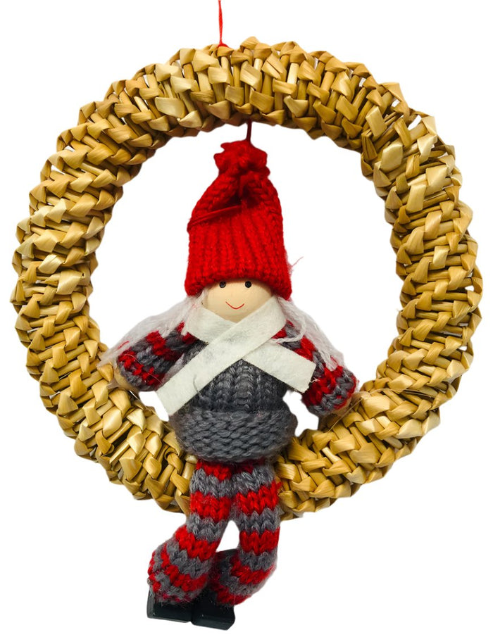 Straw wreath with Gnome