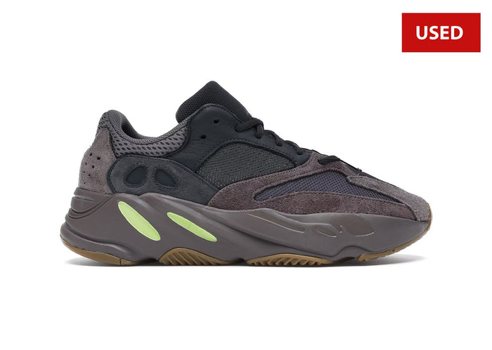 (USED) adidas Yeezy Boost 700 Mauve - Sz 5.5