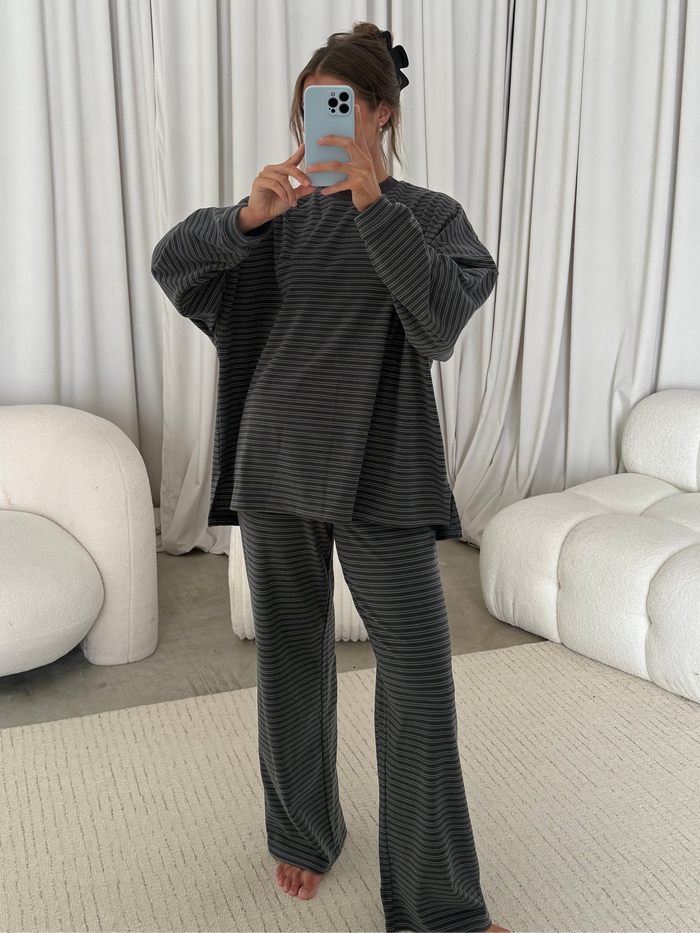 Campbell Double Stripe Fleece Lounge Pants in Navy/Green