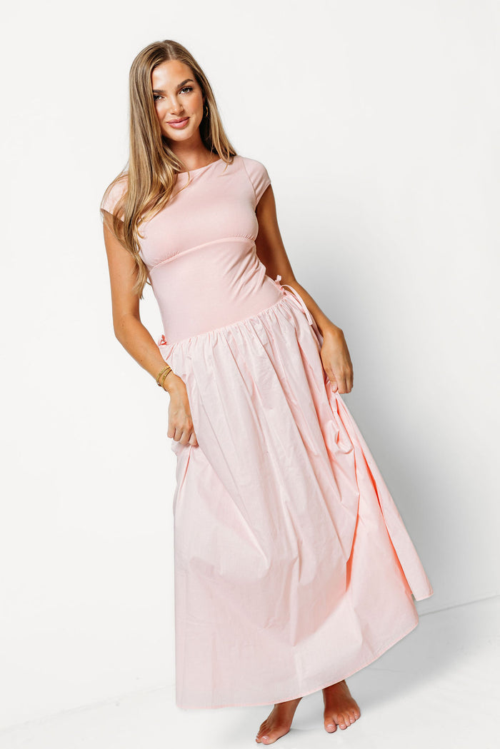 Annalise Midi Dress in Pale Pink