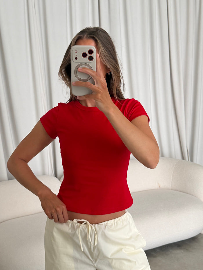 Ariana Basic Knit Tee in Red