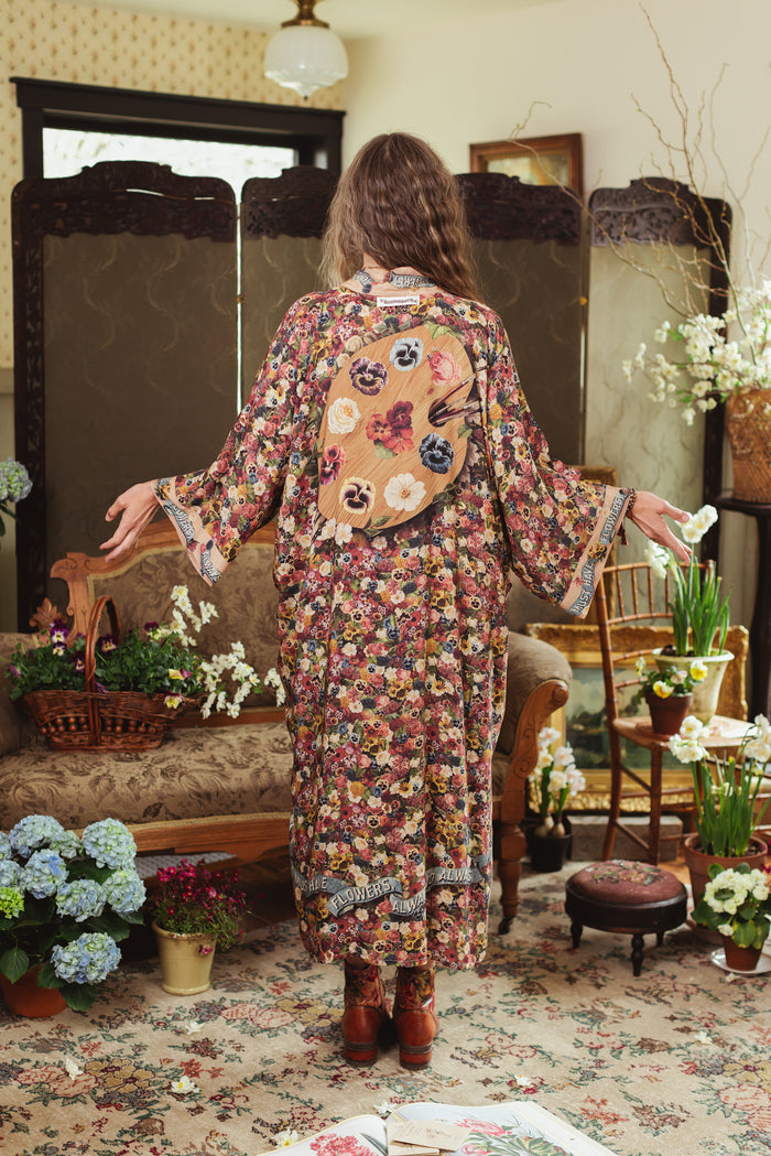 Opera-length kimono featuring an artist’s palette with over 50 antique seed catalogue flowers, inspired by Claude Monet’s love of flowers – Market of Stars
