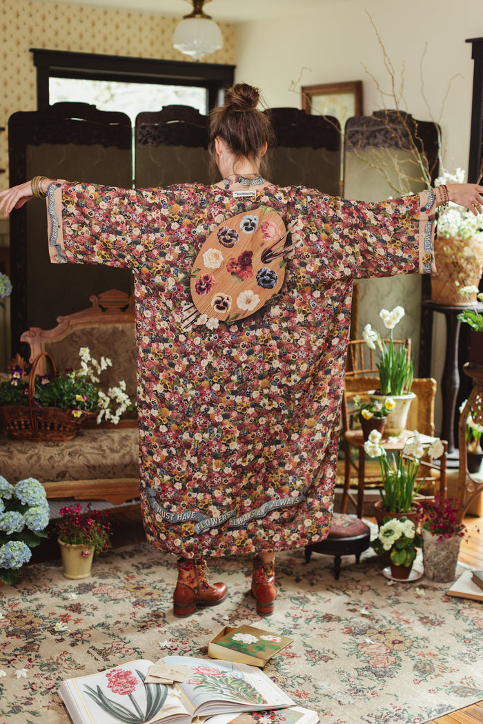 Opera-length kimono featuring an artist’s palette with over 50 antique seed catalogue flowers, inspired by Claude Monet’s love of flowers – Market of Stars