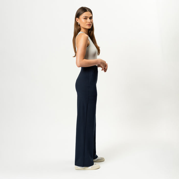 Height: 171 cm | Length: 32" | Size: XS / Height: 5'7" | Length: 32" | Size: XS