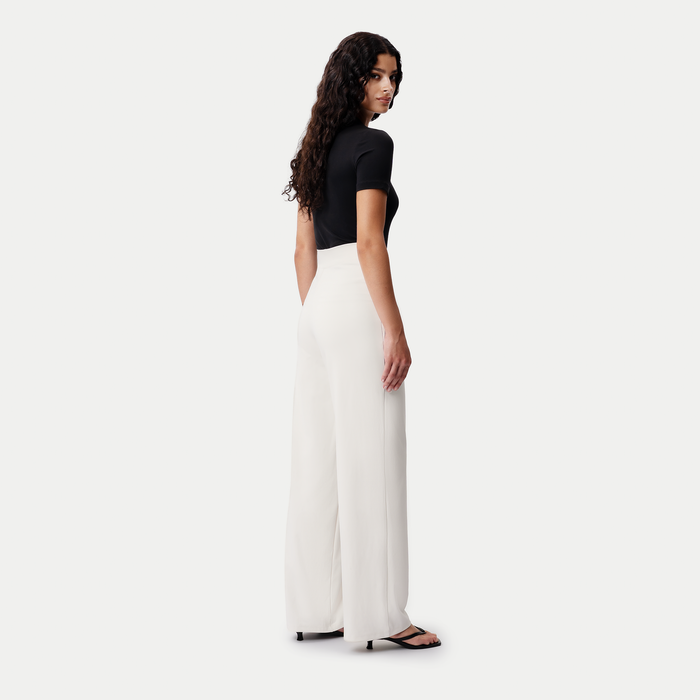 Height: 172 cm | Length: 32" | Size: XS / Height: 5'8" | Length: 32" | Size: XS