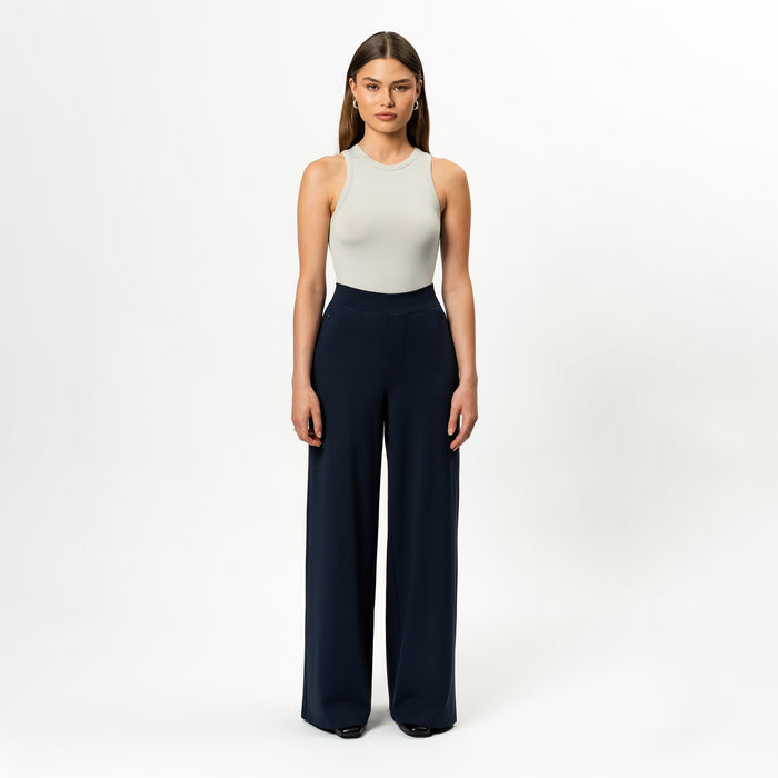 Height: 171 cm | Length: 32" | Size: XS / Height: 5'7" | Length: 32" | Size: XS