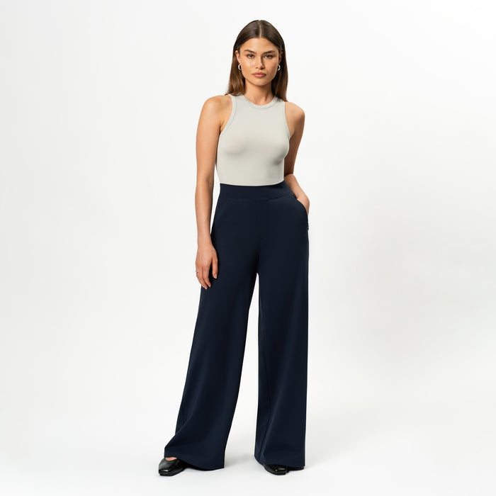 Height: 171 cm | Length: 32" | Size: XS / Height: 5'7" | Length: 32" | Size: XS