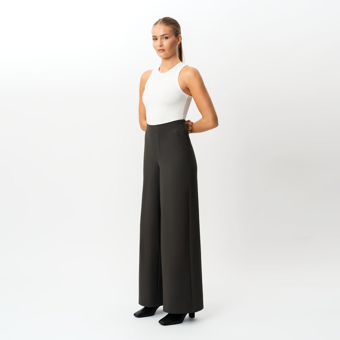 Height: 172 cm | Length: 32" | Size: XS / Height: 5'8" | Length: 32" | Size: XS