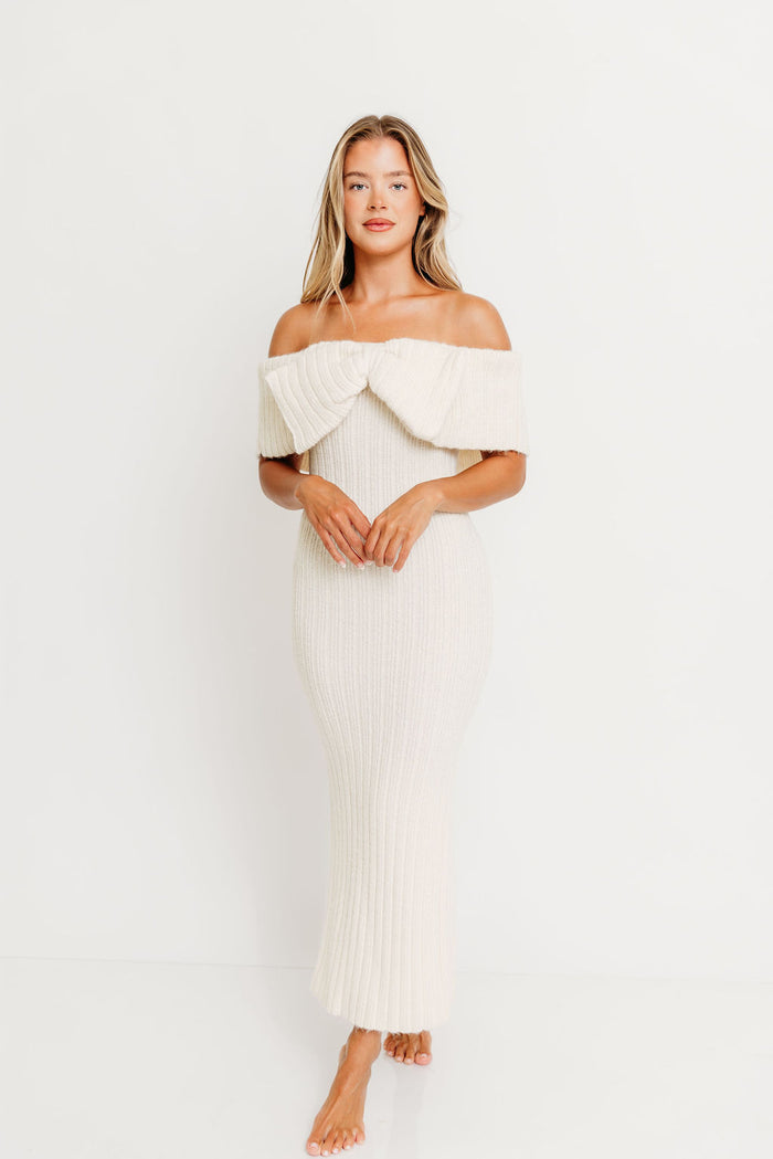 Aston Bow Front Maxi Sweater Dress in Ivory – Bump Friendly & Inclusive Sizing (S-3XL)