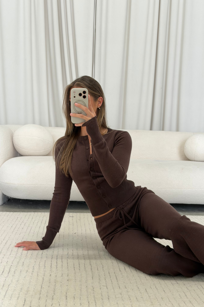 Avelyn Knit Set in Brown