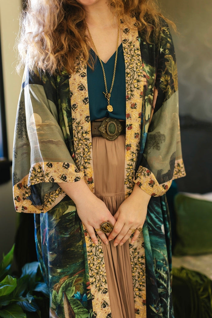 Romantic Bella Notte opera duster featuring Rossetti’s muse, a 16th-century rabbit, moonlit landscapes, and floral trim by William Morris – Market of Stars.