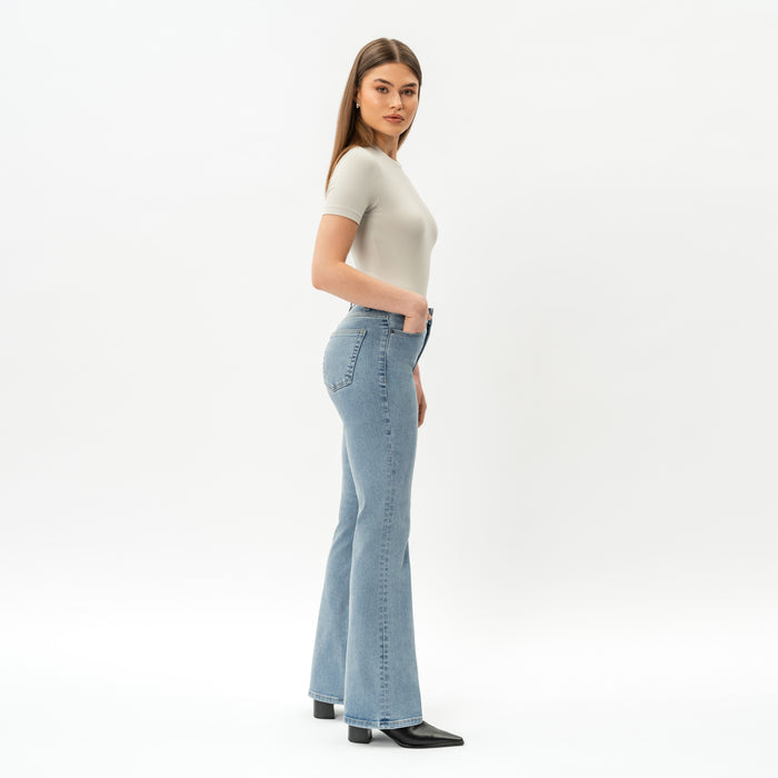 Bootcut ComfortDenim™ Jeans - Ninepine
