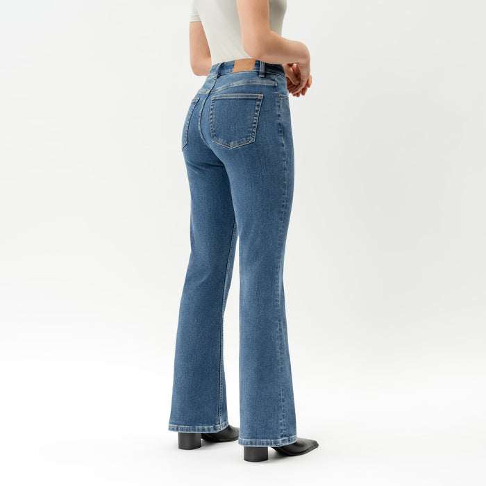 Height: 169 cm | Length: 32" | Size: XS / Height: 5'7" | Length: 32" | Size: XS