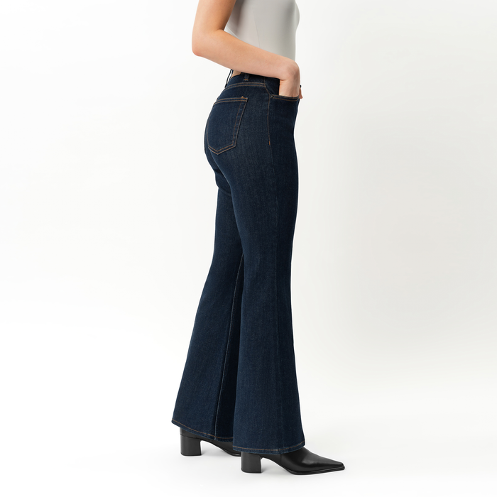 Height: 169 cm | Length: 32" | Size: XS / Height: 5'7" | Length: 32" | Size: XS