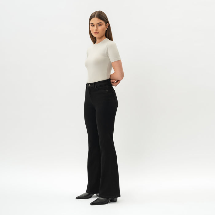 Bootcut ComfortDenim™ Jeans - Ninepine