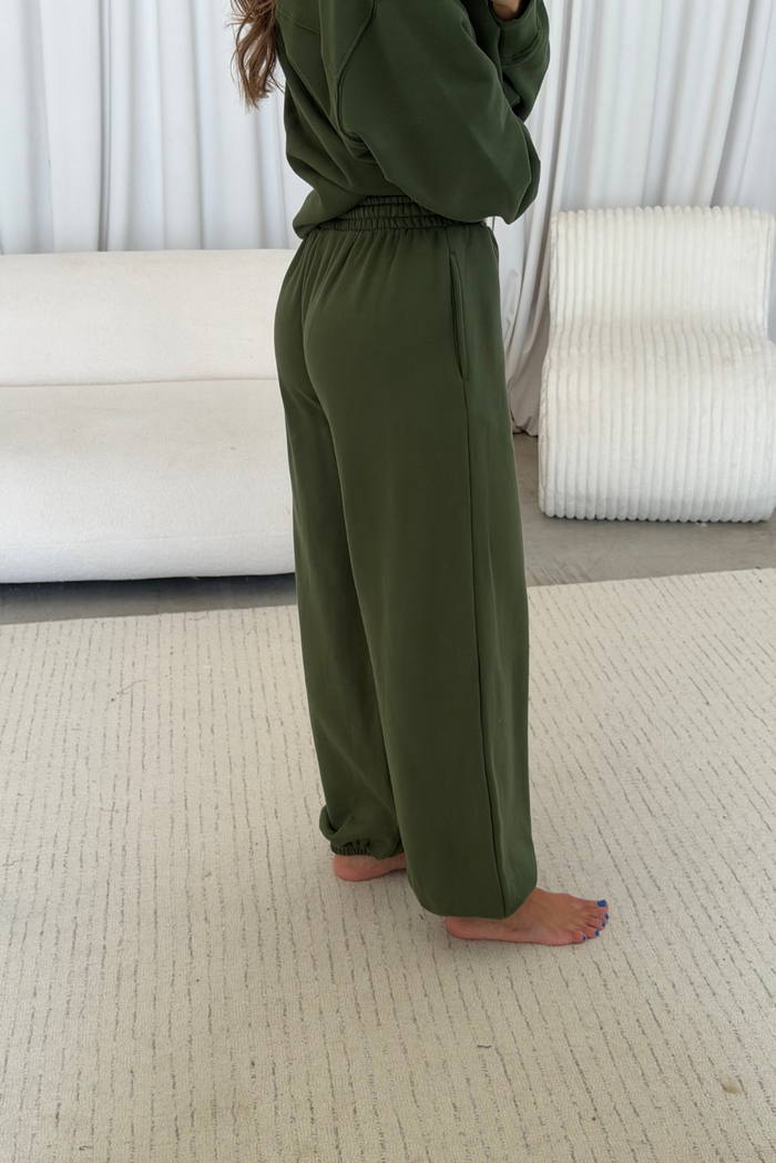 Brooks 100% Cotton Terry Wide Jogger Pants in Olive Green