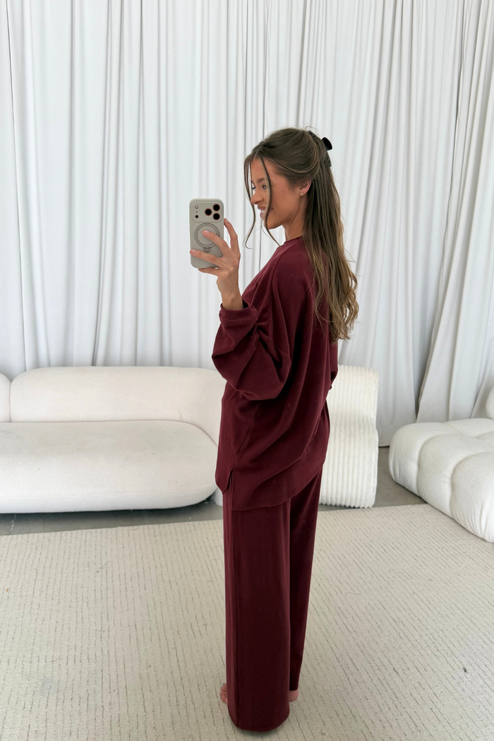Campbell Fleece Lounge Pants in Burgundy