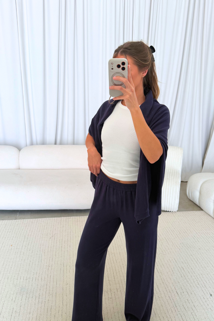Campbell Fleece Lounge Pants in Navy