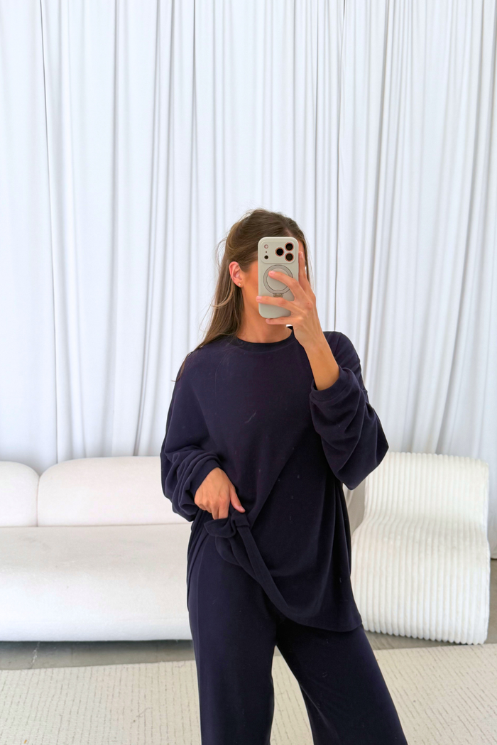 Campbell Fleece Lounge Pants in Navy