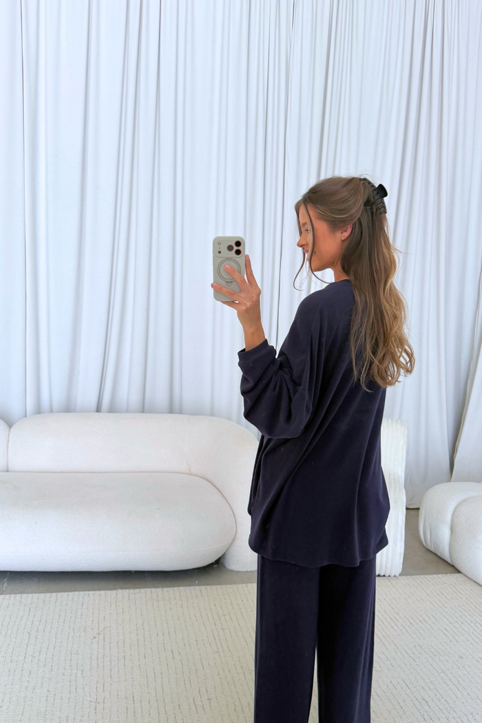 Campbell Fleece Lounge Pants in Navy