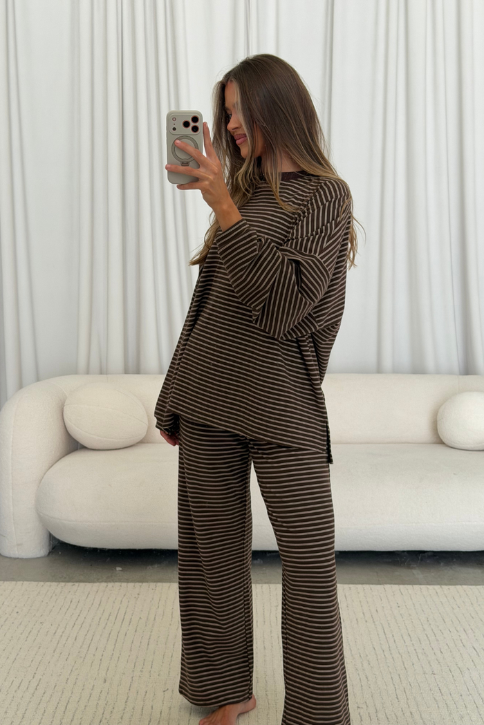 Campbell Striped Fleece Lounge Pants in Brown/Ivory
