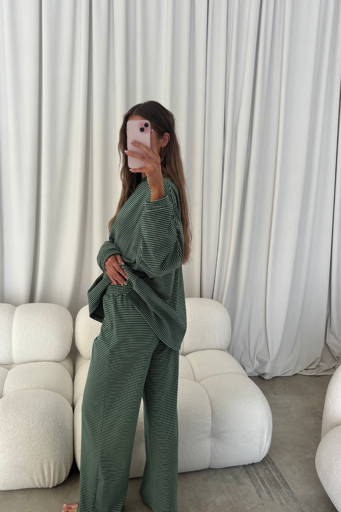 Campbell Striped Fleece Lounge Pants in Forest Green