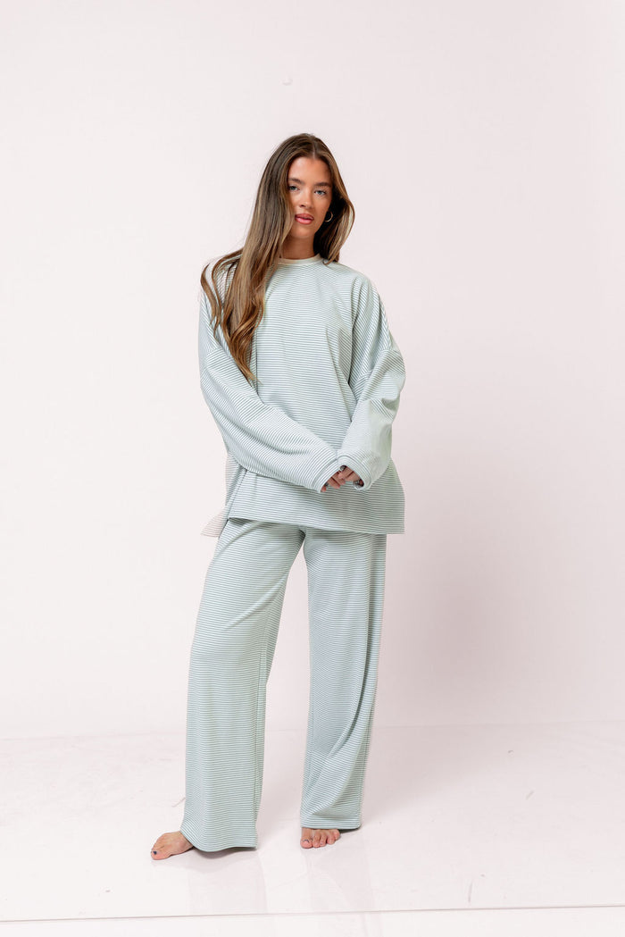 Campbell Striped Fleece Lounge Pants in Hamptons Blue