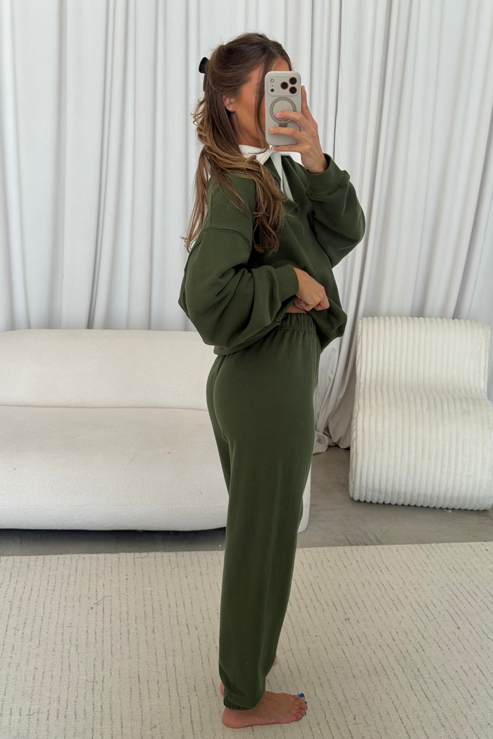 Caroline 100% Cotton Terry Collared Pullover in Olive Green