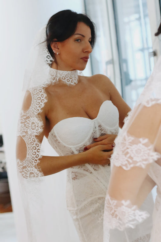 Chantilly Lace Bridal Choker