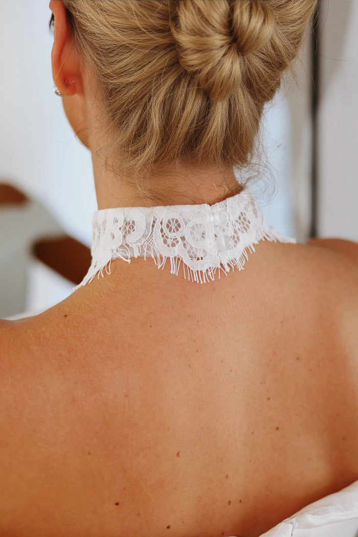 Chantilly Lace Bridal Choker