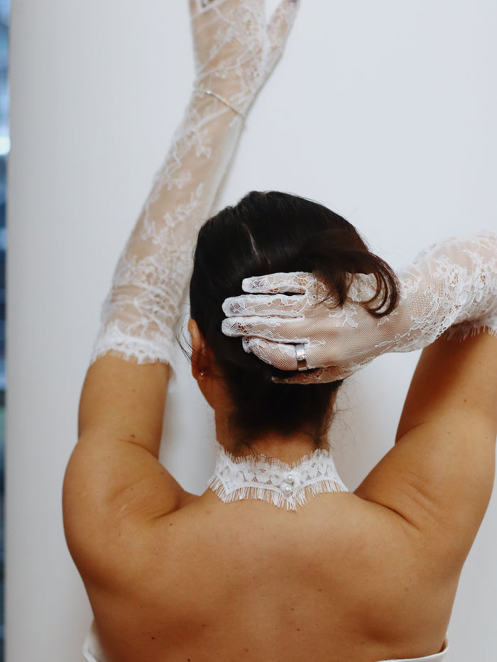 Chantilly Lace Bridal Gloves