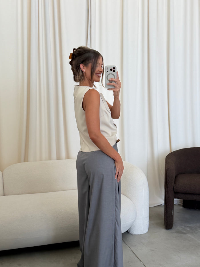 Cheryl Woven Pleat Pants with Belt in Light Gray *Final Sale*