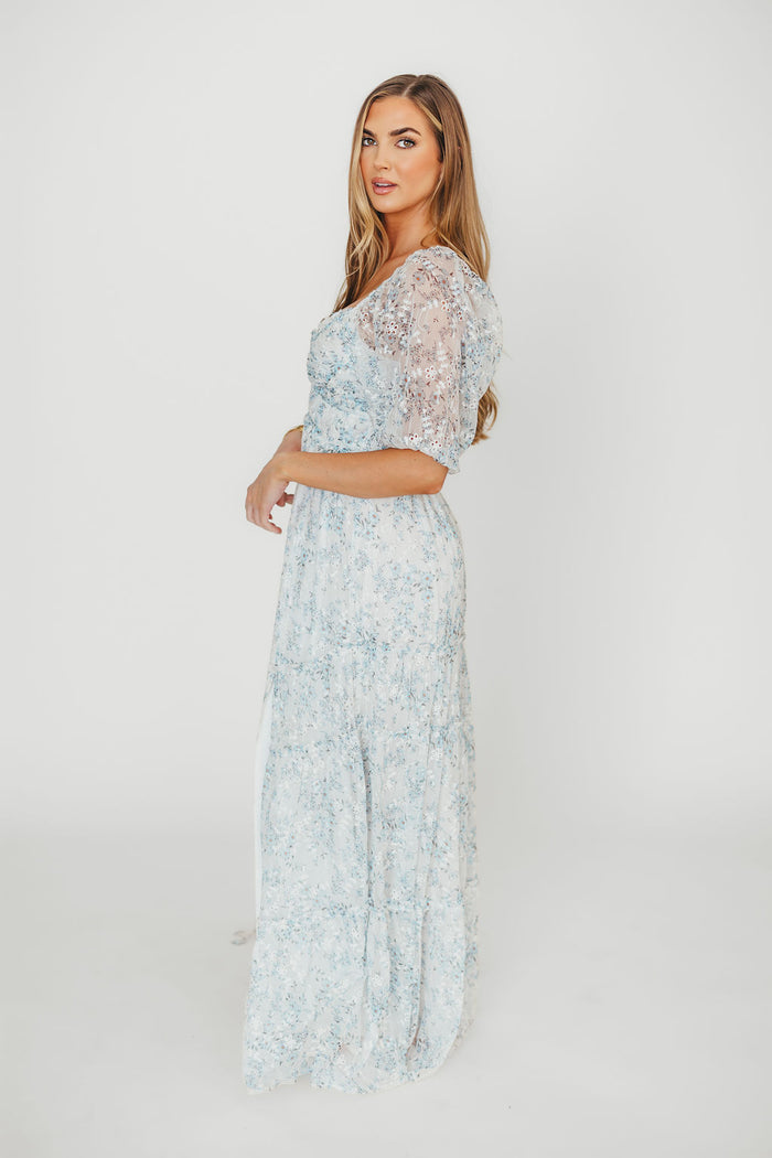 Daphne High Slit Eyelet Detail Maxi Dress in Blue/White Floral - Inclusive Sizing