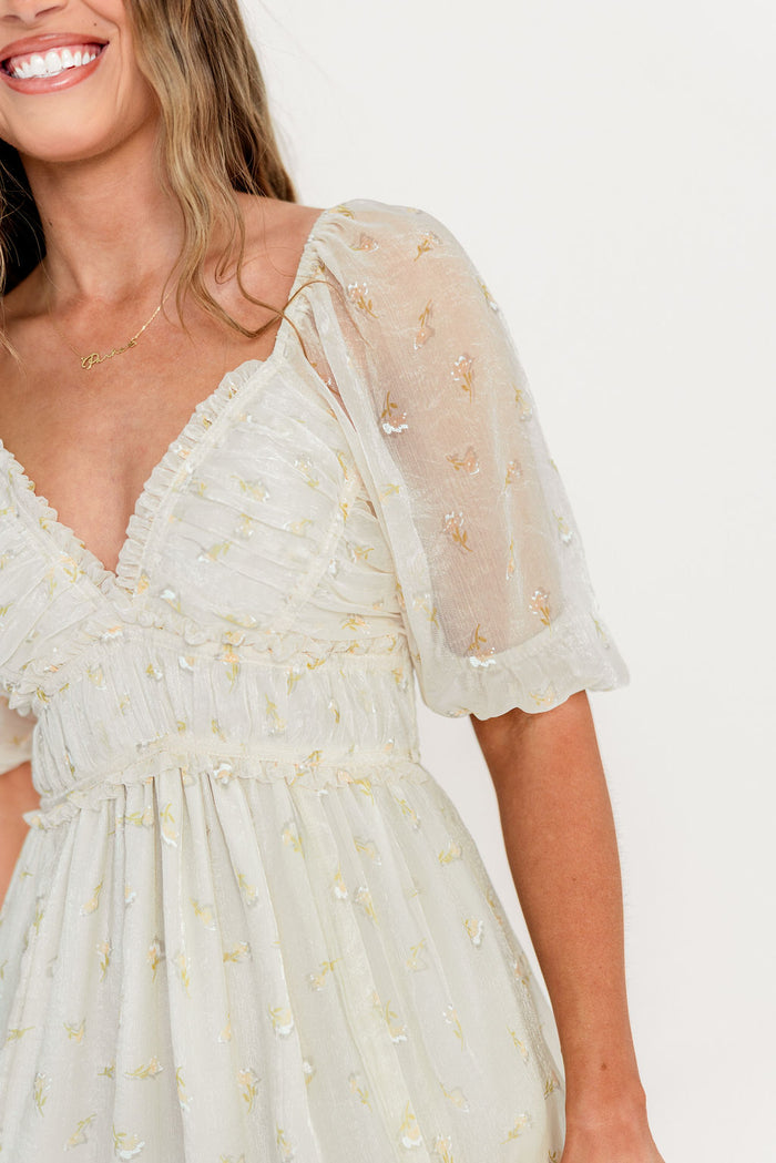 Daphne Maxi Dress in Butter/Peach Floral - Bump Friendly & Inclusive Sizing