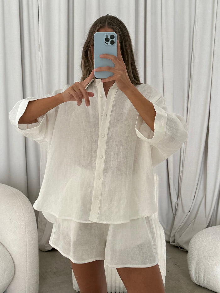 Davis 100% Linen Shorts in Off-White