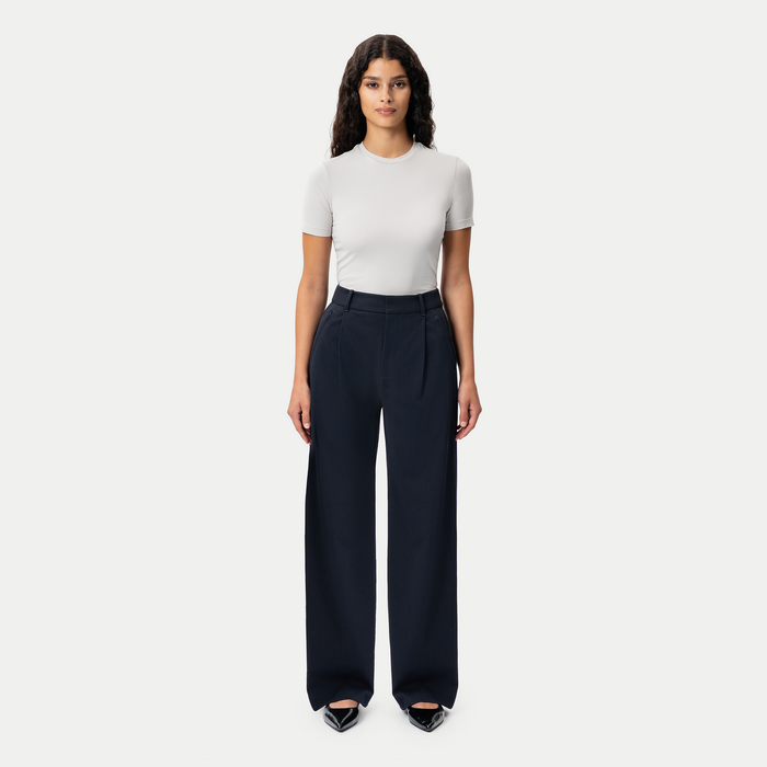 Height: 172 cm | Length: 32" | Size: XS / Height: 5'8" | Length: 32" | Size: XS