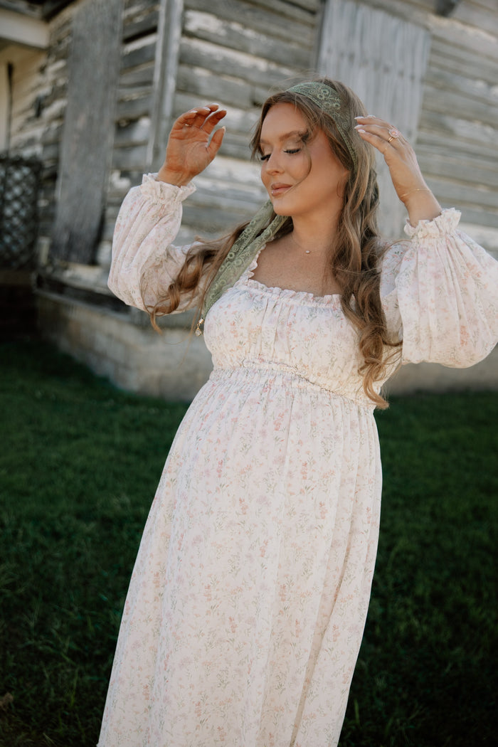 Eloise Maxi Dress in Ivory/Blush Floral - Bump Friendly & Size Inclusive *9/9 PRE-ORDER*