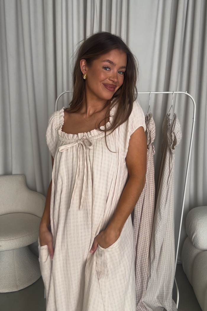 Ensley 100% Cotton Maxi Dress in Pale Pink Plaid - Bump Friendly