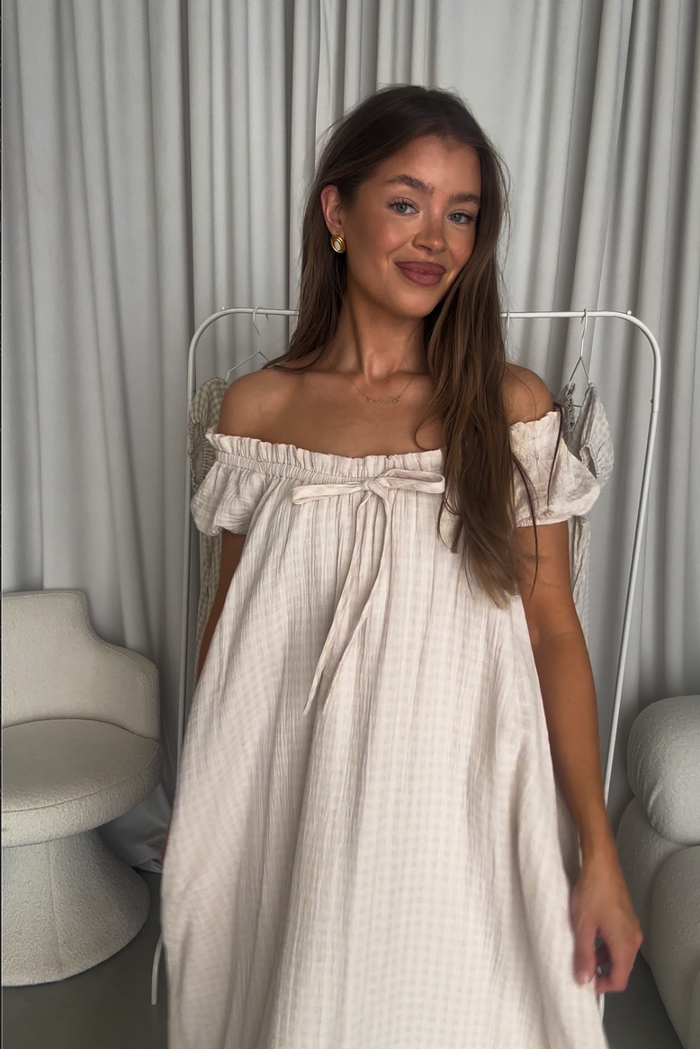 Ensley 100% Cotton Maxi Dress in Pale Pink Plaid - Bump Friendly