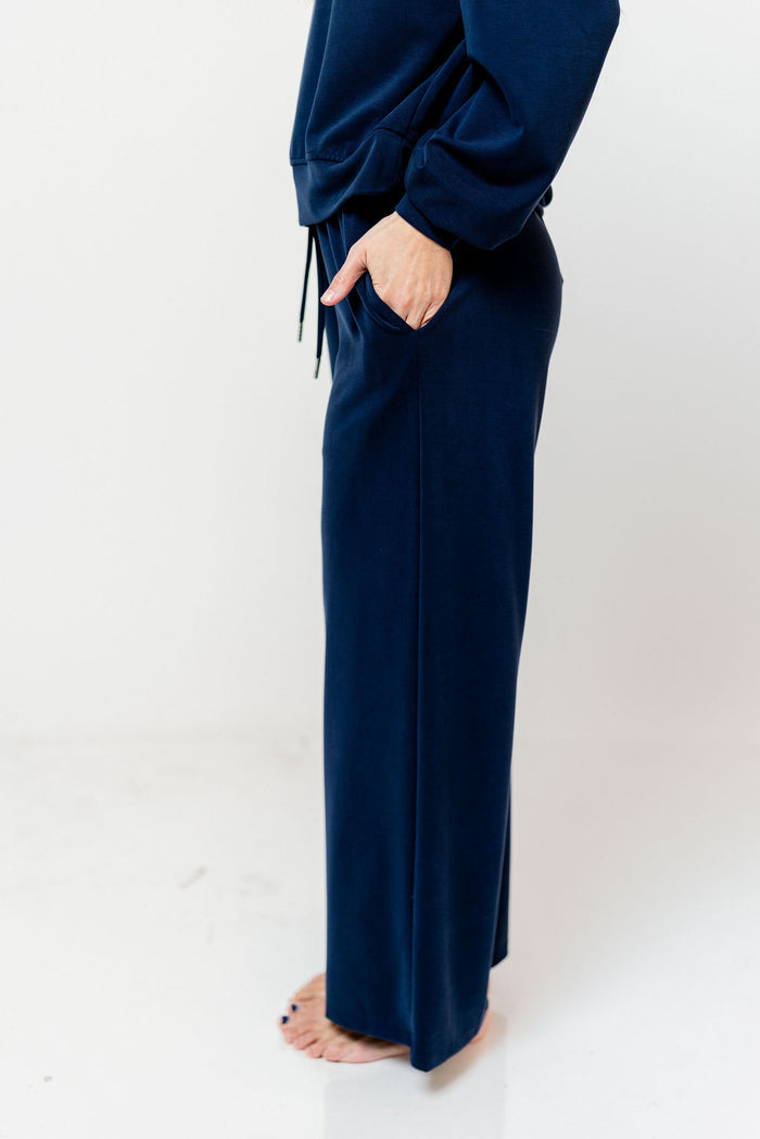 Giovanna Set in Slate Navy